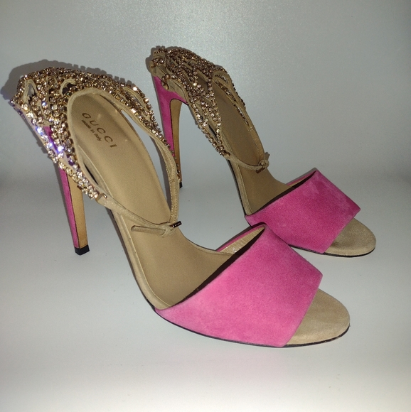 SOLD 💔 Gucci Rhinestone Pink Chainlink Heels - Picture 3 of 16